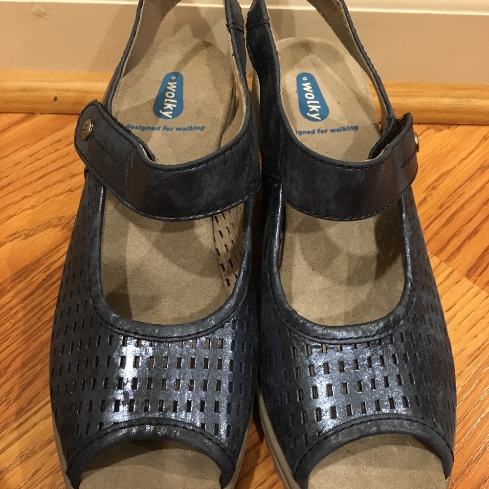 WOLKY METALLIC BLACK COMFY SANDAL SZ 38